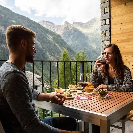 Hotell La Vetta 4*